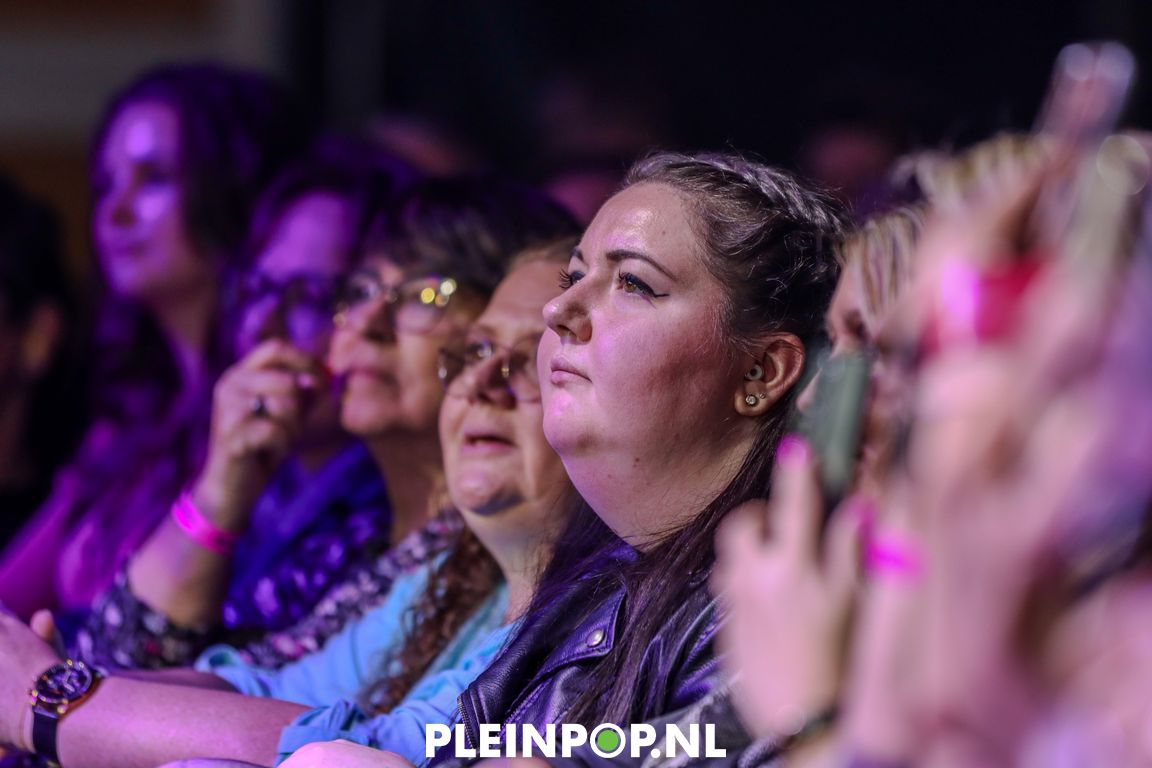 BOUKE & THE ELVIS MATTERS BAND    (44)